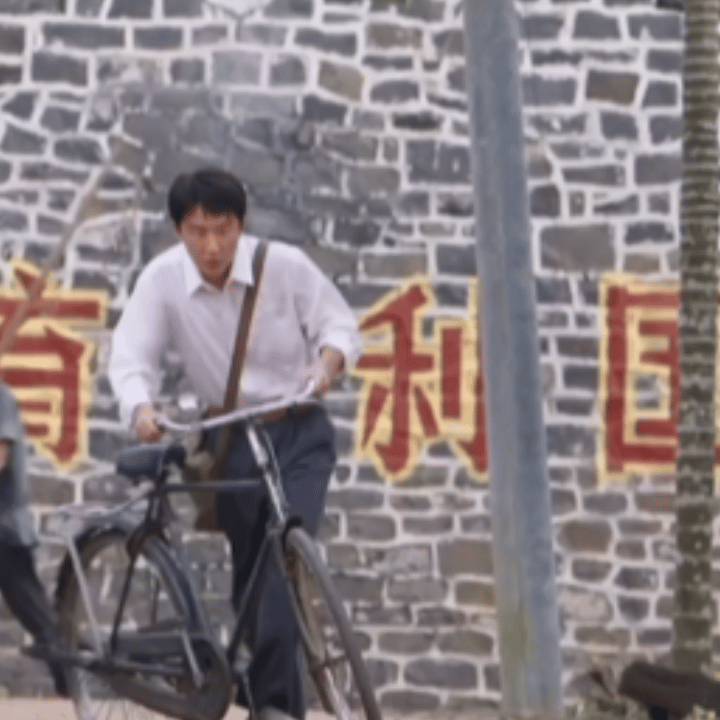 这是白轩这是黑轩这是黄轩瞧《命悬一生》，黄轩一人饰三角，白轩怯懦感真实，演技真