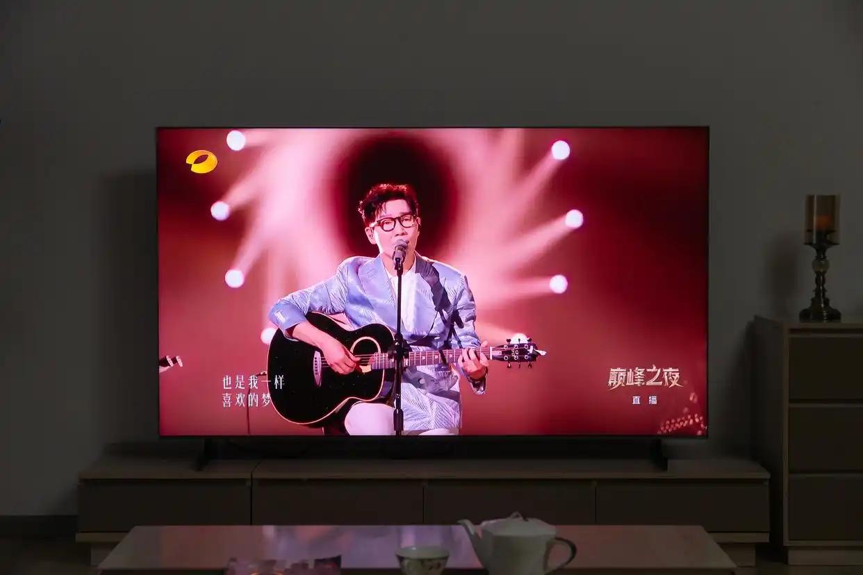 是谁还在看色域数值挑电视，我们平时都在用各种电子产品，因为经常体验，无论怎么样