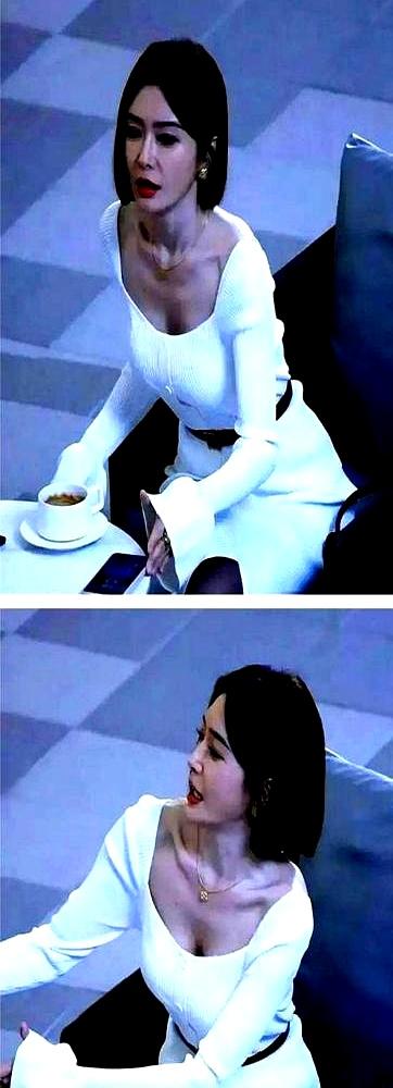 偷偷维系了600多天的地下恋情，最后同台只剩下那一秒的尴尬。她起身去合影，经过