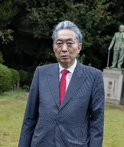 日本前首相曾提醒高市，当年中国免掉千亿赔款，是因给日本立了个死规定，这话得从