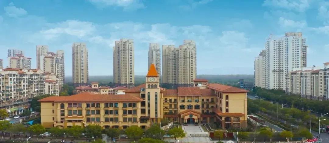 南京二十九中学柳洲东路分校2025年招生入学补充登记通知。