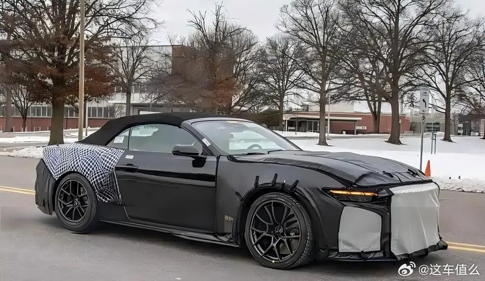 全新Mustang即将登场一组全新福特MustangShelbyGT500敞