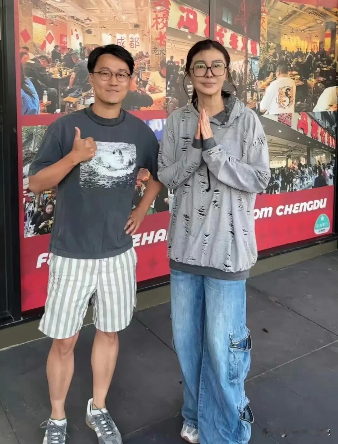 女神已经老了，满脸皱纹，老态龙钟，像一位老太太，再也不是年轻时候的模样了。