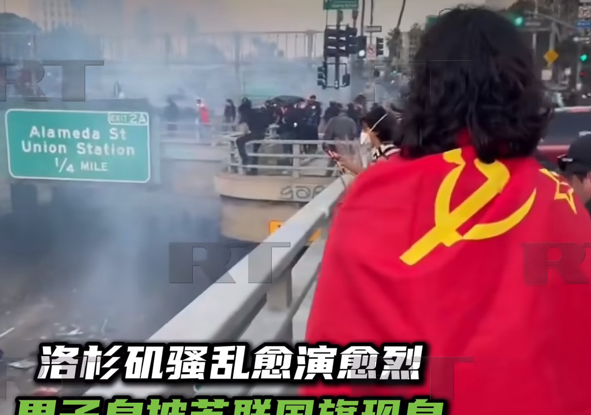 美国乱套了！制度不行，大家闹翻天！美国现在乱成一锅粥，到