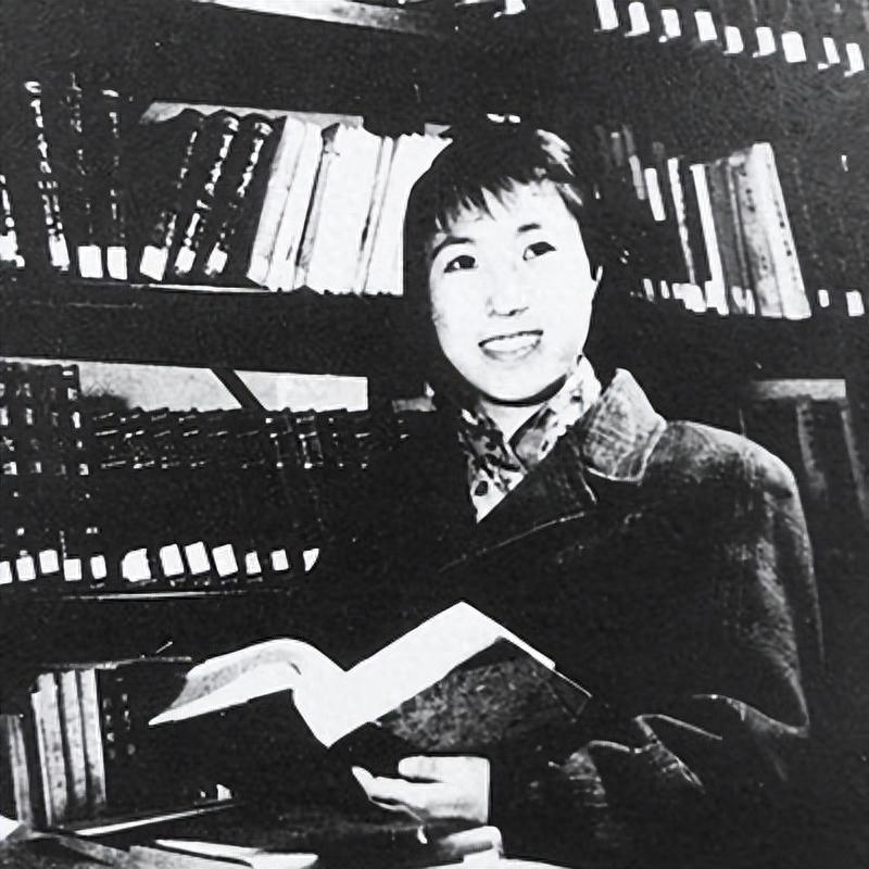 1957年，李玉琴来到抚顺战犯管理所探望溥仪，管理所还破例让她留宿一晚，殊不知正