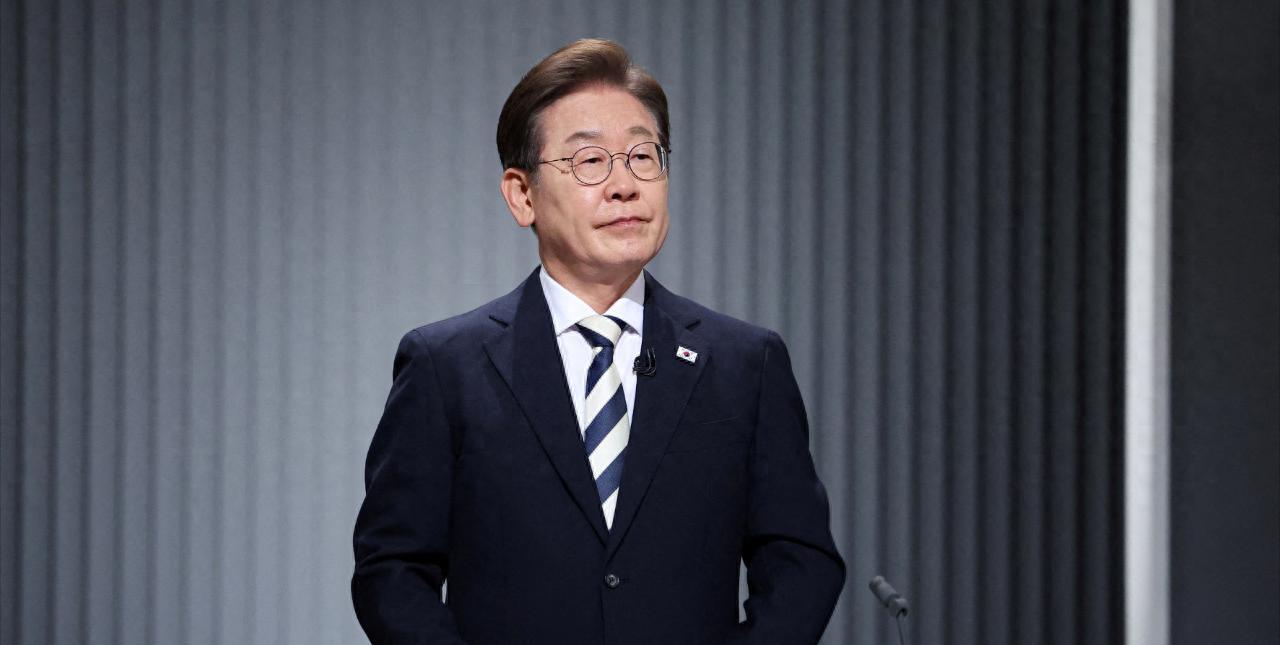 被传拒绝出席中国阅兵后，李在明开始对华加税，韩国开始站队了？日程冲突”、“外交