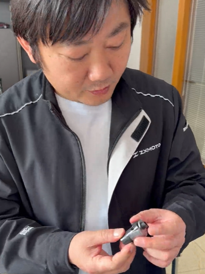 张雪机车召回夺冠后首批交付车辆
