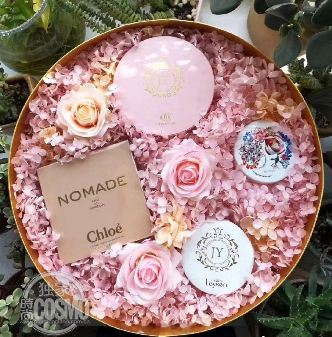 唐嫣当年的结婚伴手礼大方又有诚意，整套价值高达8000多元