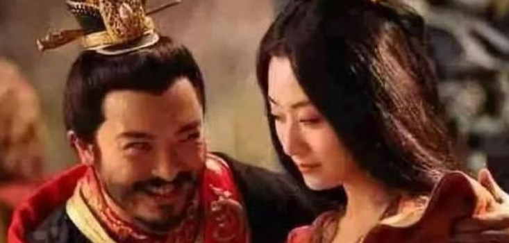 626年，李元吉刚死，27岁的李世民就闯入齐王府，强行带走一美人。岂料，美人挣