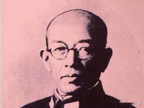1939年，日军少将中村正雄被击中腹部，身受重伤，军医为了取出子弹，只能切开他的