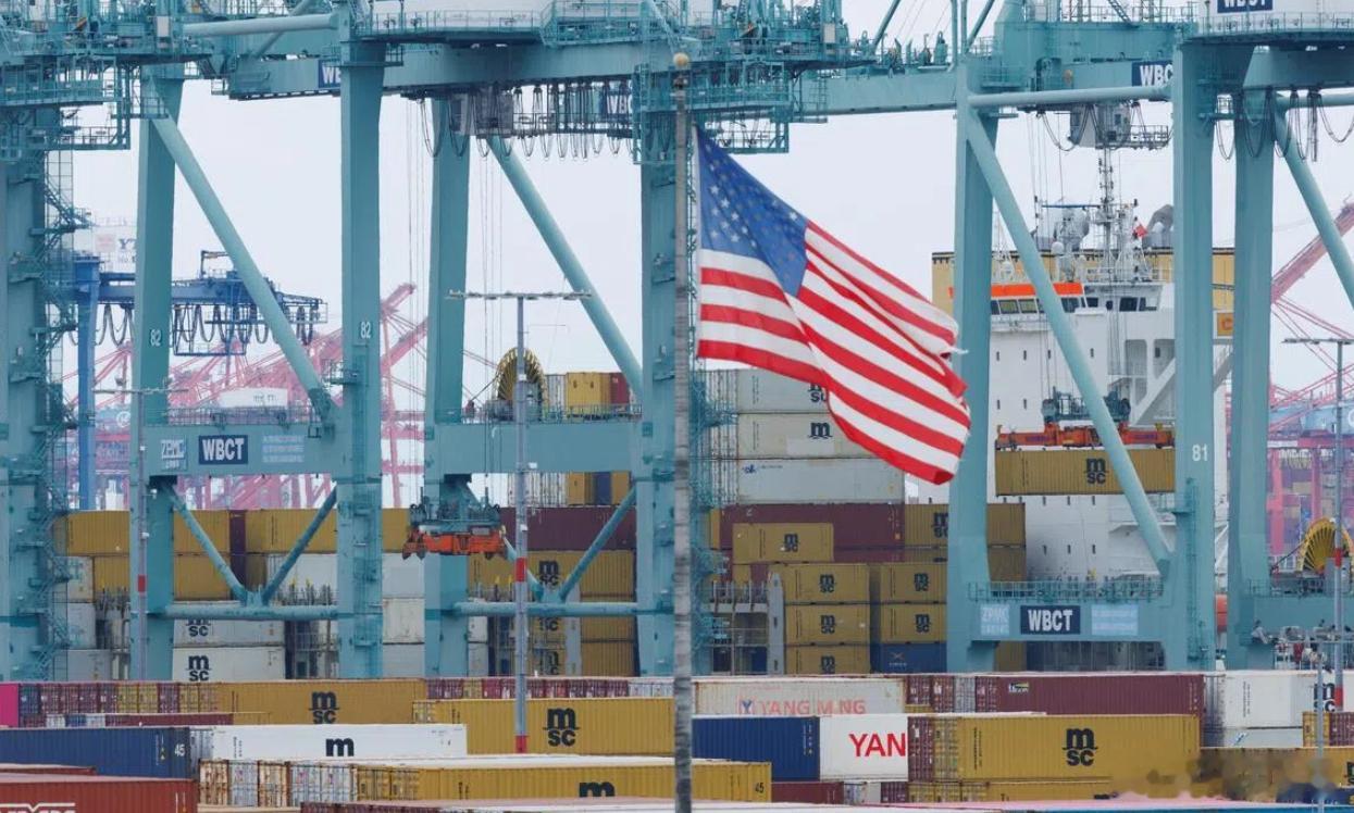 【从“互相加码”变成“同时刹车”，孙玉良：中美都在往理智那头靠】港口的风向，终于