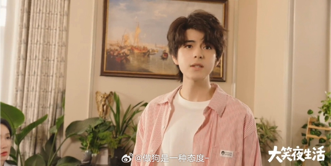 WC这是吕思瞳以前当小配角的网剧吧特别小正太啊幼感十足我感觉这个比双程镜头
