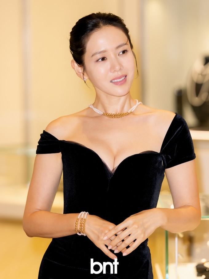 孙艺珍yejinhand更新어머나!!사진무슨일이죠?!🥰😍감사합