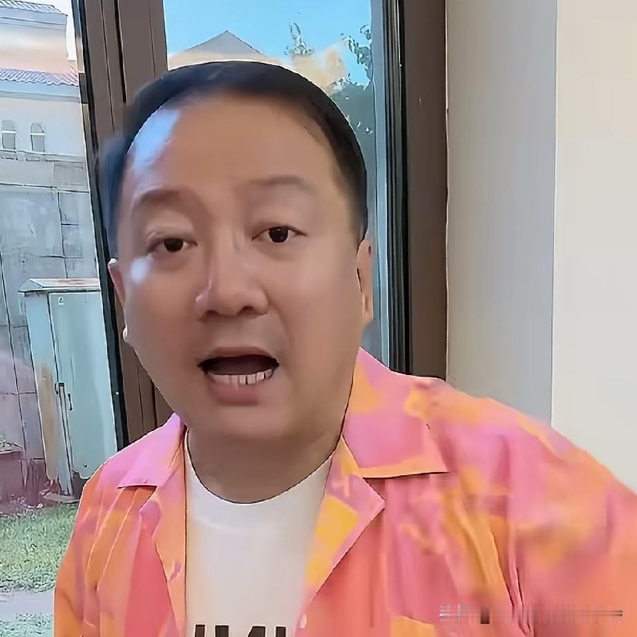 谢广坤这个人一惯喜欢表忠心和乱发誓愿，他在直播的时侯说:“你们知道广坤叔这三个字