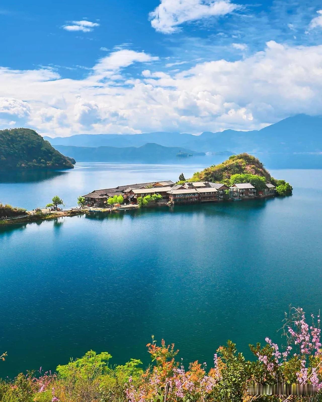 实在难以想象，有钱又有闲的时候为什么不常常去旅游呢？要是有钱又有闲，在家想做