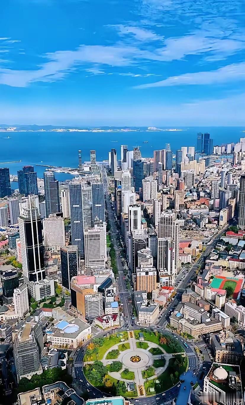 大连和沈阳的关系，就像深圳和广州的尴尬状态一样！省会城市想实现反超却有心无力，但