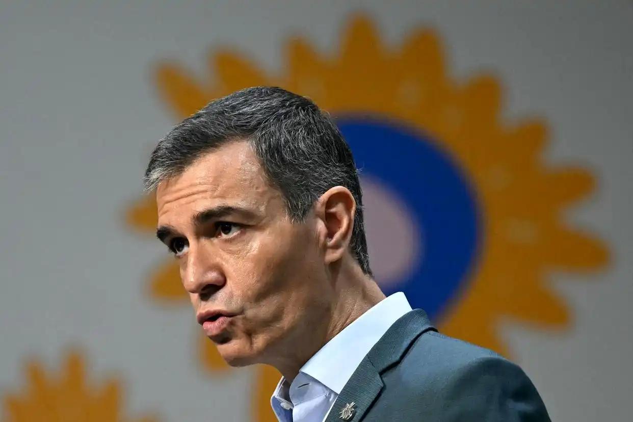 欧洲又出了个默克尔，领导人密集访华，给欧洲指明了出路说起最近欧洲政坛的风向，