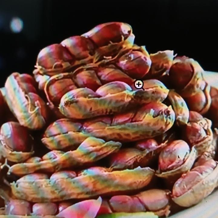 花生不愧是“长寿果”，吃法那叫一个丰富。醋泡花生绝对是开胃解腻的神器。把花生米