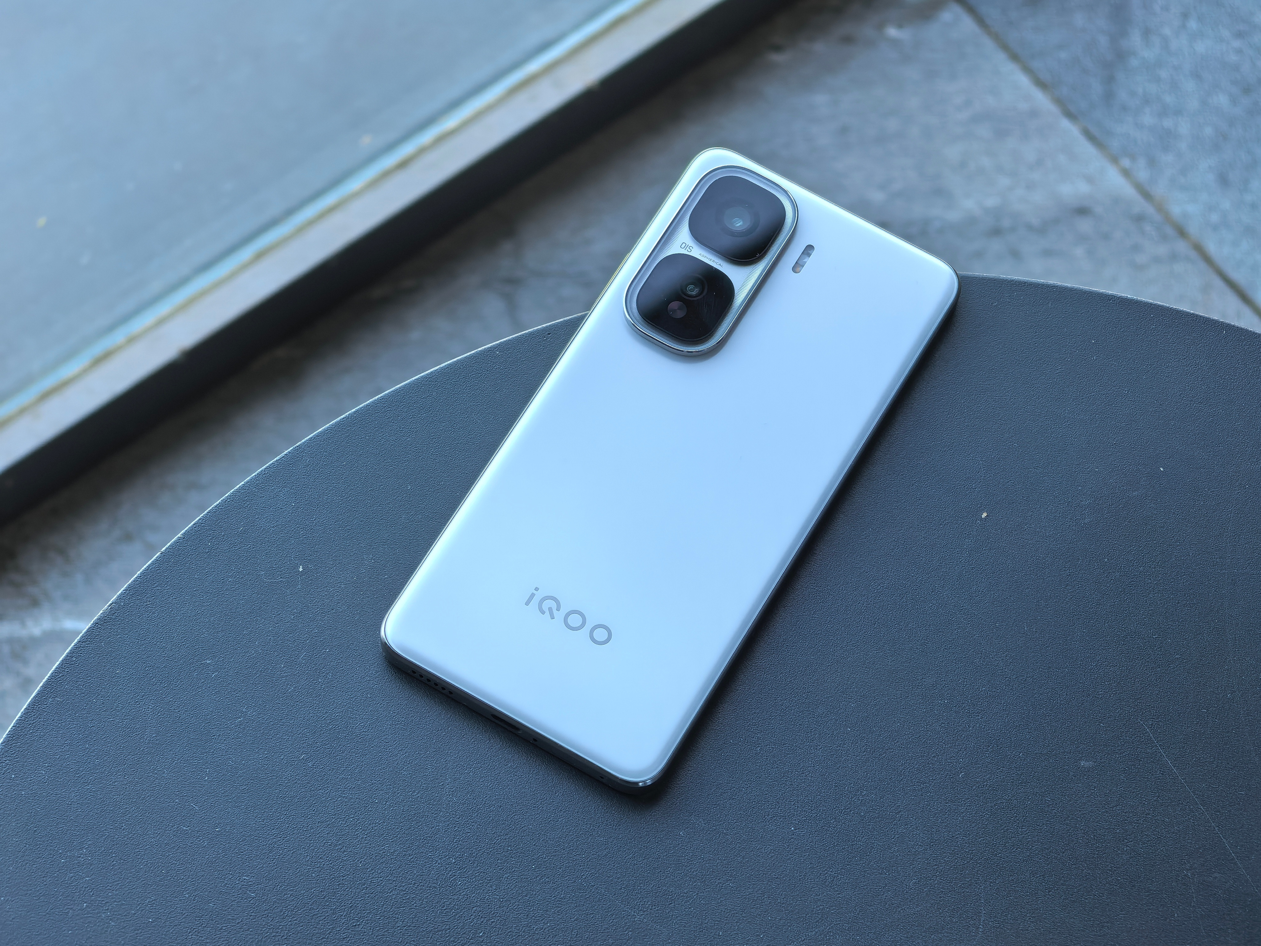 要颜值有颜值，要性能有性能的iQOONeo10Pro+。​​​