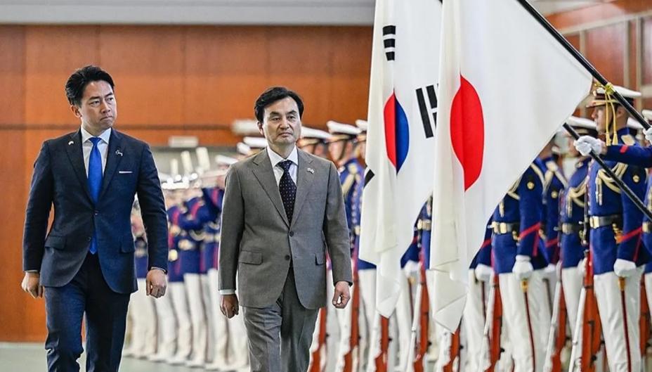 6月27日至28日，日本防卫大臣小泉进次郎将正式访问韩国。除了日韩的双边会晤之外