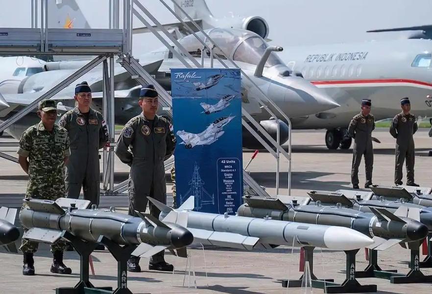 把中国当筹码？印尼这波操作太精明，法国被耍得有苦说不出。2026年5月