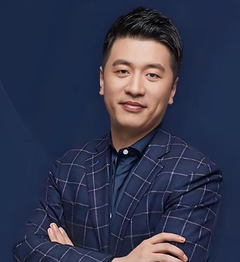 张雪峰老师说：选专业，不只是选一门学问，更是选一种活法。1.护士——常熬