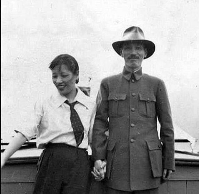 1928年初，宋美龄怀孕了，蒋介石非常高兴，他对这个孩子满怀期待，可是在当年8月