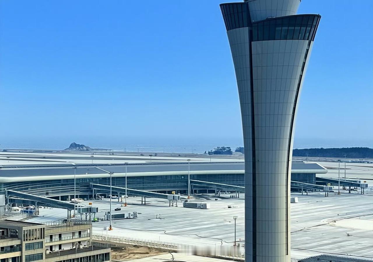 即将完工的T2航站楼福州身边事