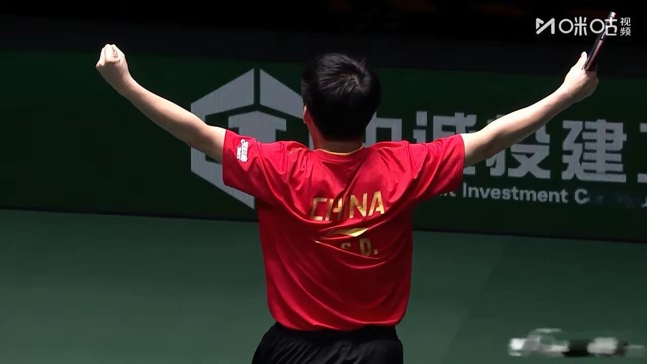 林诗栋赢张本：终于“证实”了张继科的那句预言！张继科曾经说过这么一句话，他说林诗