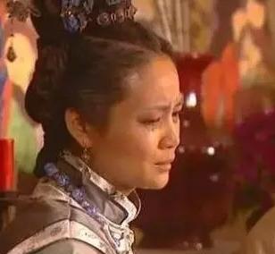 1705年，终年不洗澡，不吃药的93岁宫女苏麻喇姑逝世，51岁的康熙为了再见她一