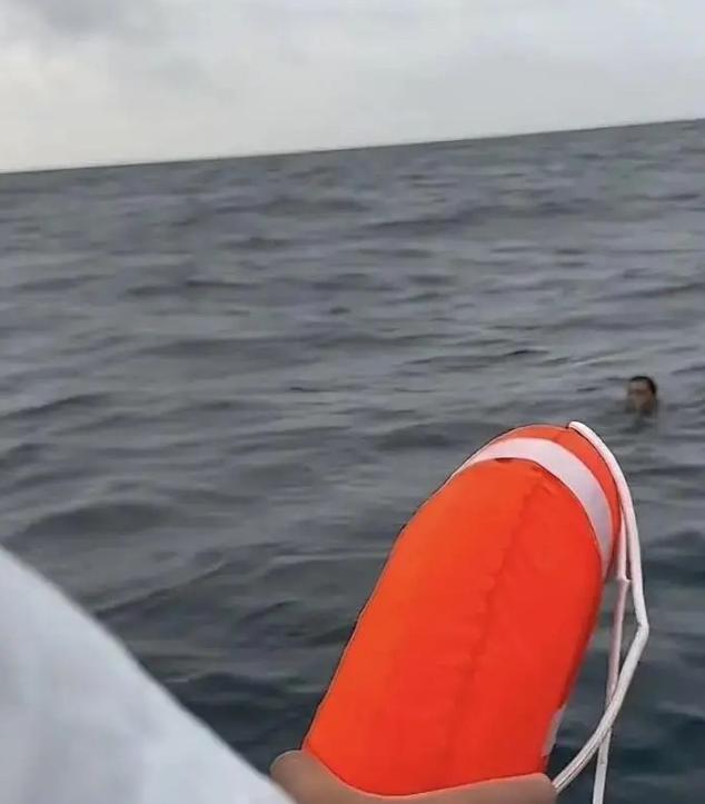 4月15日，广东阳江的海面上，上演了一场足以载入生存手册的“绝地求生”。谁敢相