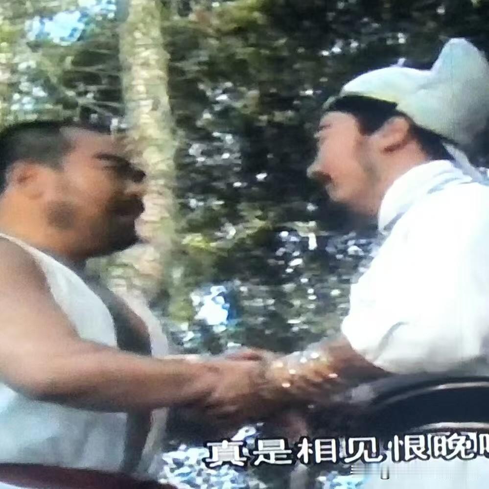 鲁智深在梁山上人缘最好、最广。原因就是，鲁智深交人交心，为人坦诚仗义而豁达，不拘