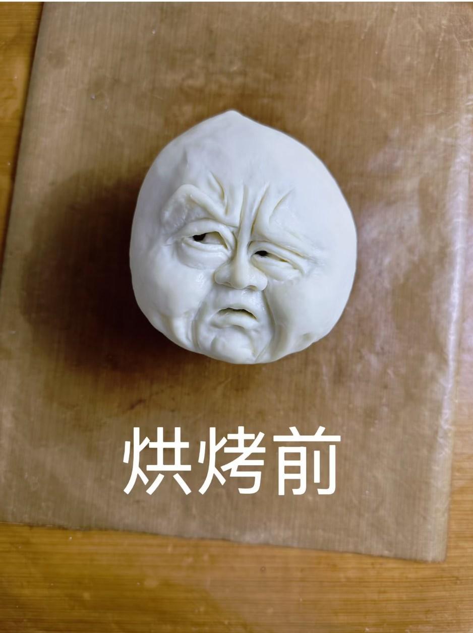 手工制作的面包水蜜桃，烘烤前与烘烤后的区别！[大笑]