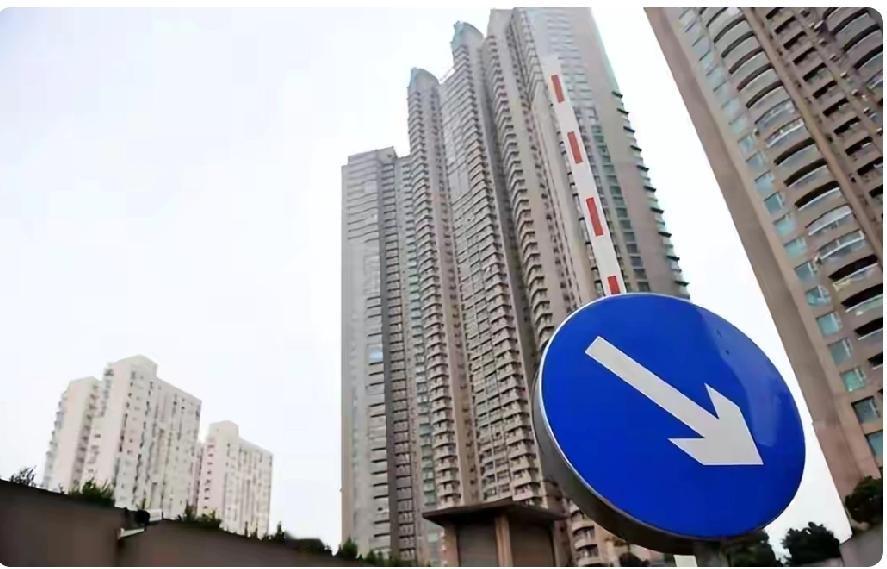 中国最赚钱的行业，从2005年一2021年，非房地产莫属，特别是一线城市，别说是