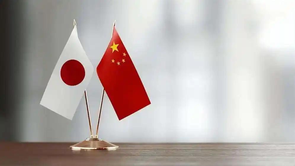 宽厚不能没底线。有位俄罗斯专家曾直言：我并不忧虑中国会败给日本，但我唯一忧心的是