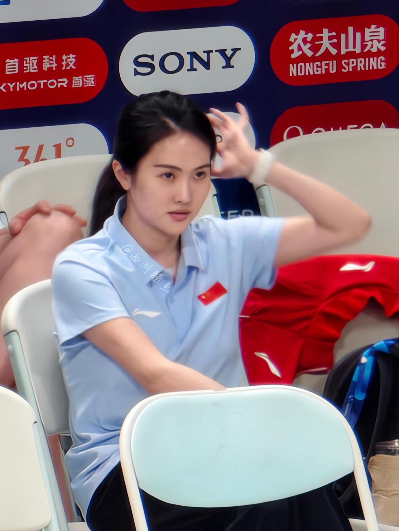 陈若琳最新近况（2026年8月）一、事业核心：国家队金牌教练，获评最年轻国