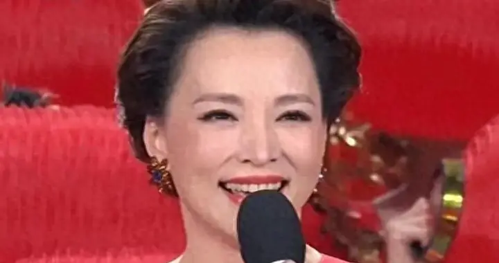 重磅！春晚主持人阵容曝光，老面孔回归引热议