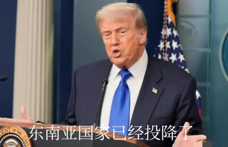 中国应该马上对柬埔寨和越南进行惩罚，否则后果堪忧。柬埔寨洪森搞乱泰国，不仅仅是与