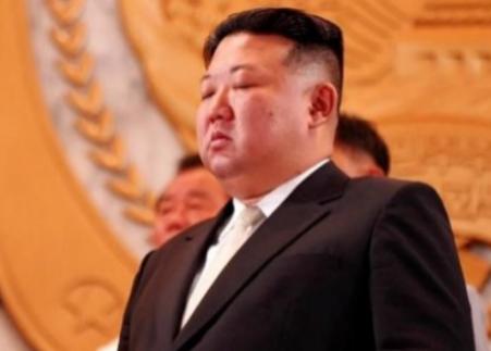 就在刚刚，金正恩作出罕见举动，含泪给普京发了封唁电。朝中社今天（12月9日