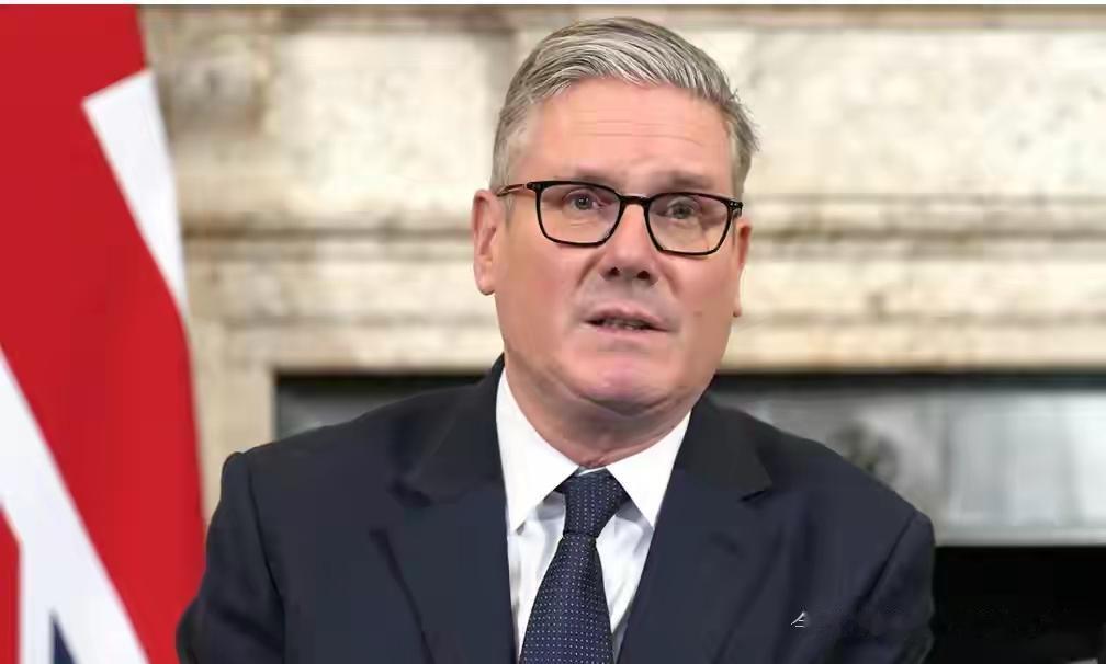 英国两任首相先后发声，最近英国两位政坛人物接连就俄乌冲突表态，内容都挺强硬，但风