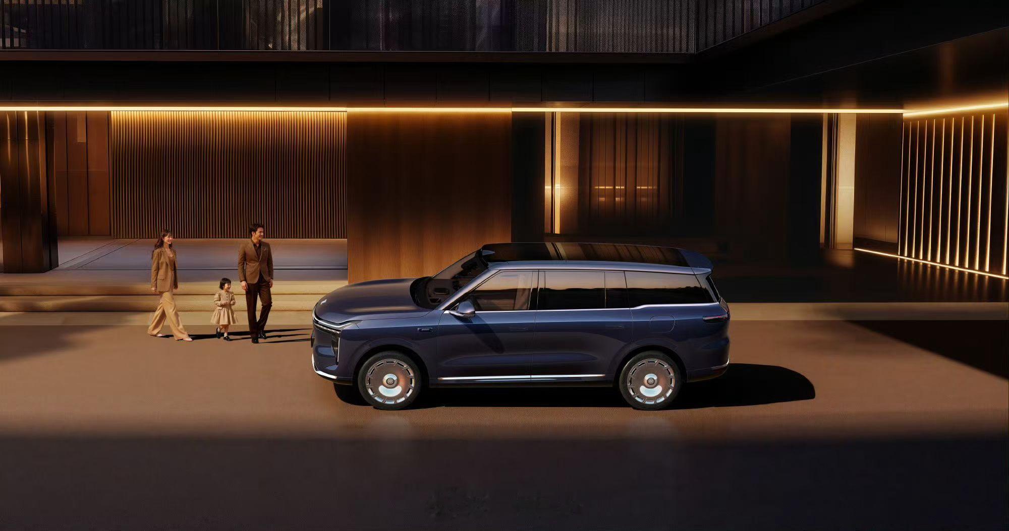 智己汽车全新大型旗舰SUV智己LS9来啦！两款车型，分别为52Ultra和66