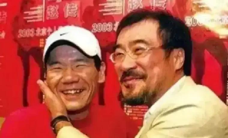 1987年，滚石唱片公司签下赵传，第二天就后悔了，嫌弃他长得太丑，不知道该如何包装，可没想到李宗盛却