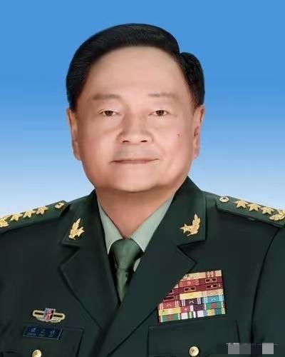 坚决拥护党中央、中央军委惩治腐败的决定，对军中腐败绝不能有半点心慈手软，这份坚定