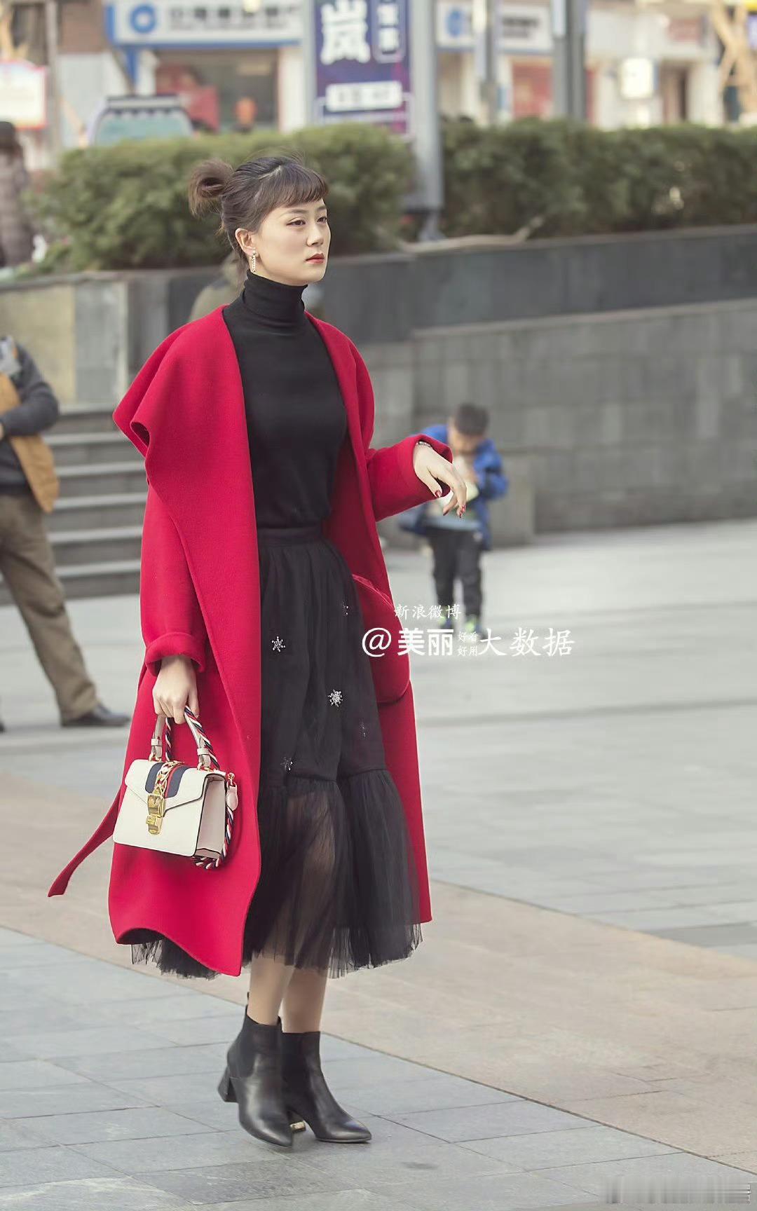 秀美集之冬日暖阳2026一一愿得年年红袖暖，东风先到倚阑干