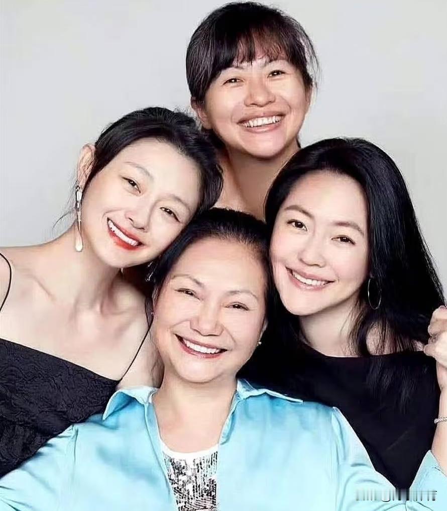 她身高一米六二，体重不到八十斤，却靠这个甩开了所有靠脸吃饭的人。清秀长相从来不