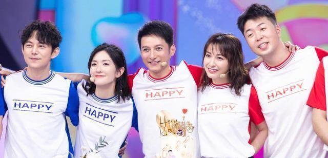 吴昕这辈子估计都不会结婚了吧！连朋友圈都不看的女孩，思维清醒得可怕，拒绝一切外界