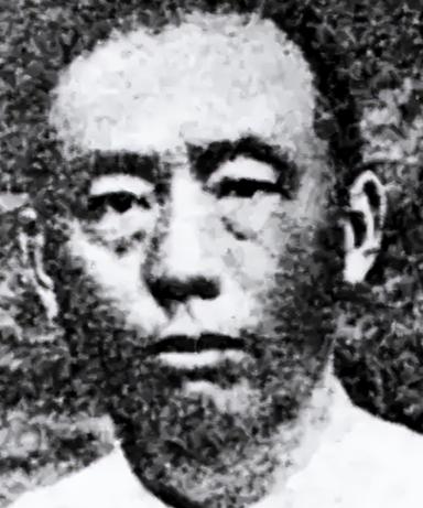 1934年，旅长吴继光抓了个赌钱的营长。师长质问：“你不怕丢乌纱？”他冷笑：“军