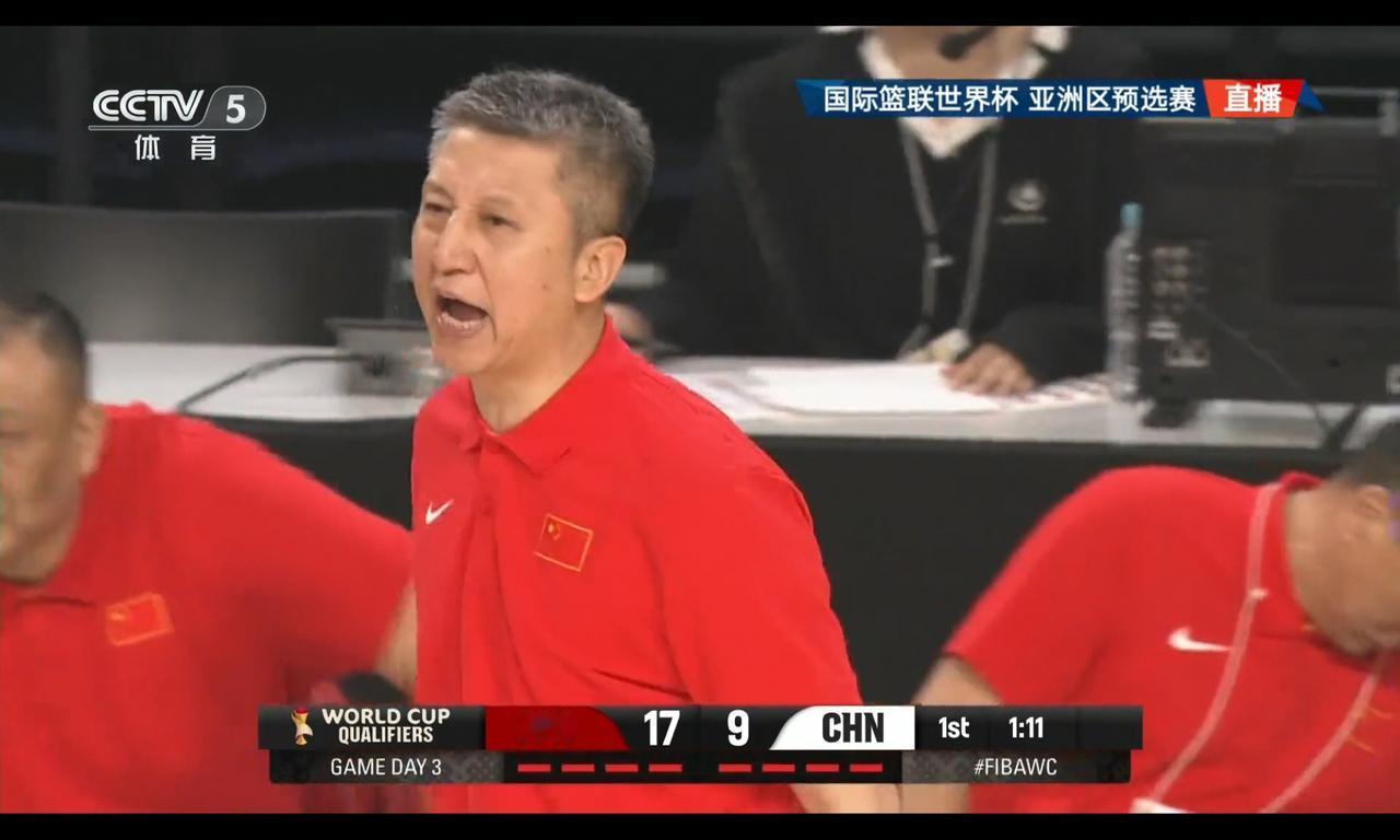 郭士强病急乱投医，控卫不会组织进攻，他真的江郎才尽中国队防守就像麻袋片，大家