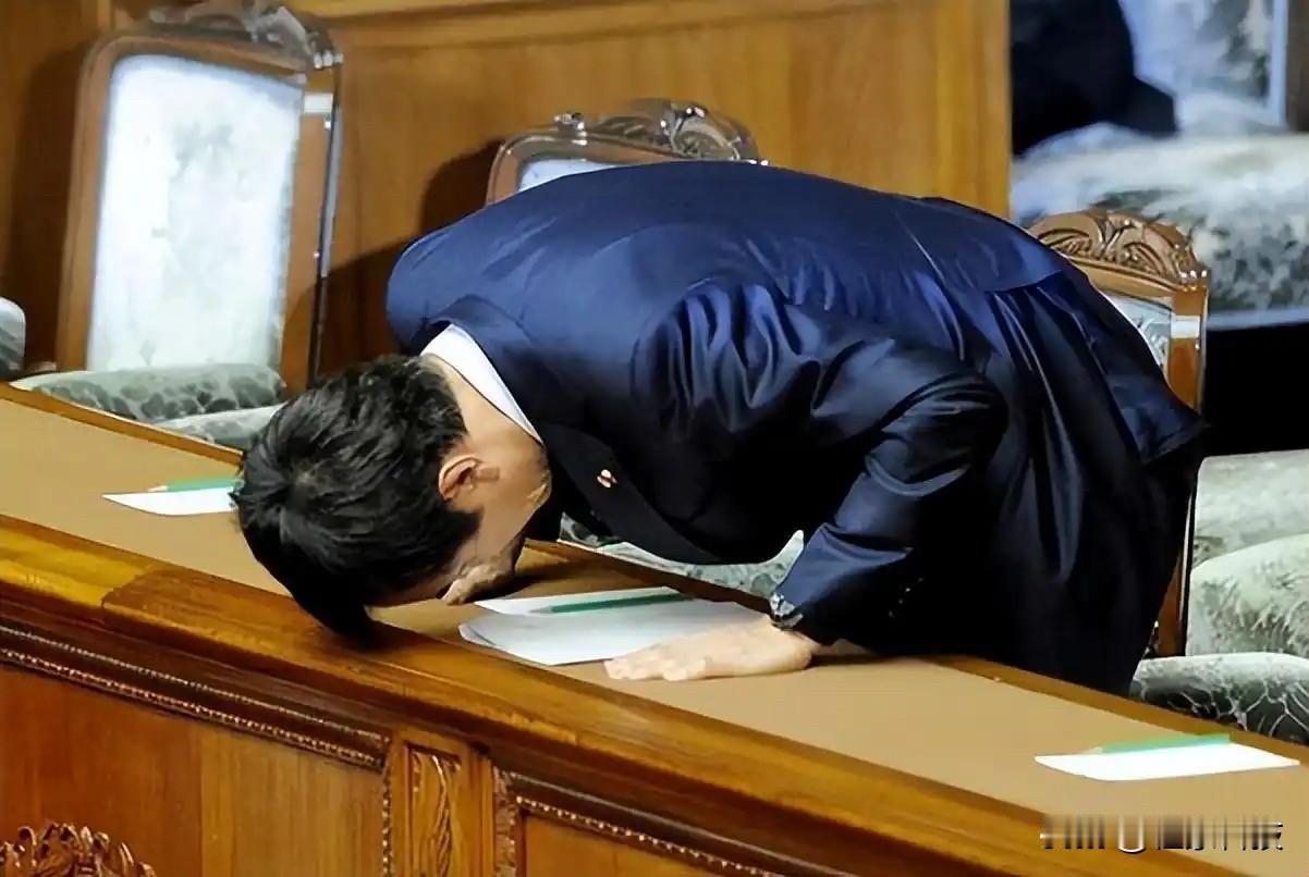 果然，日本坚持不住了，开始主动找到了中国。根据媒体的报道，6月6日下午，日本