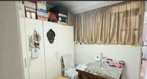 老伯为二婚妻子办理永久居住权，离婚后被前妻合法赶出卧室，后续来了2018年，单